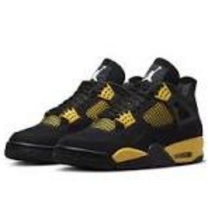 Jordan 4 retros thunders